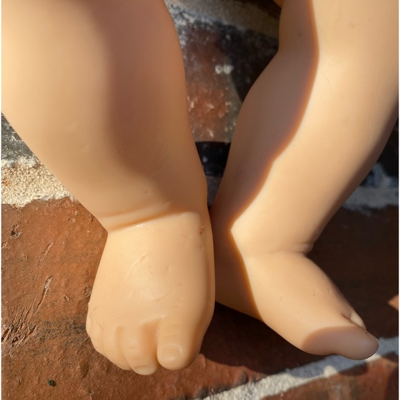 Vintage American Girl Bitty Baby Doll with Blond & Blue Eyes - Picture 10 of 16